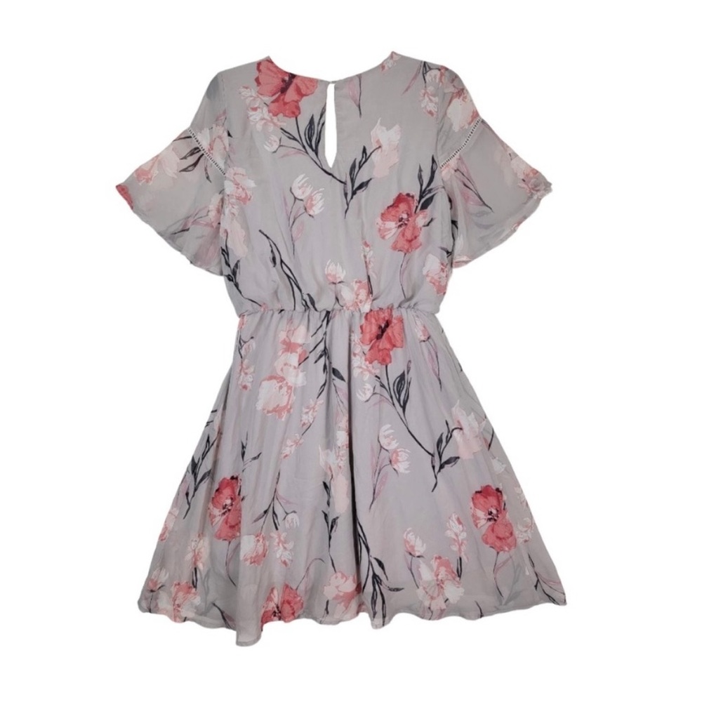 Sienna Sky Dress  Woman Size Medium  Short Sleeve Fit & Flare Floral